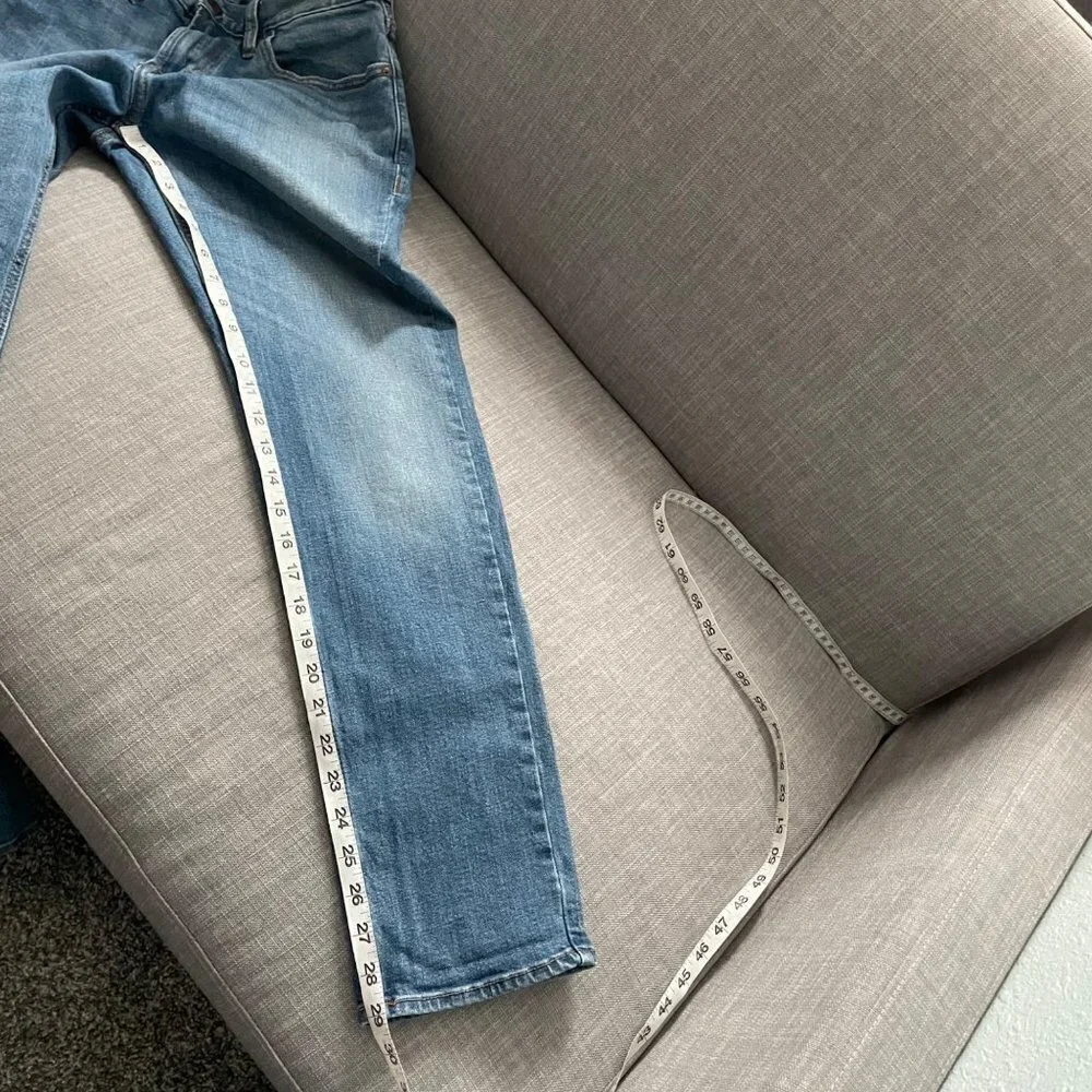 Old Navy Slim Built in Flex Light Wash Jeans Men's Size 30 x 30 Stretch Denim - Picture 8 of 8